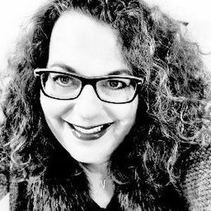 Meet your Posher, Debra